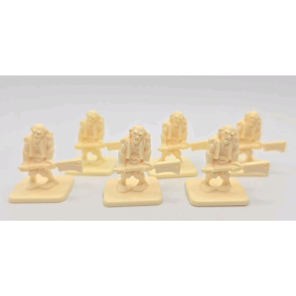 1990 Hero Quest Hero White Figures Zombie Lot of 6 SKU 323‎